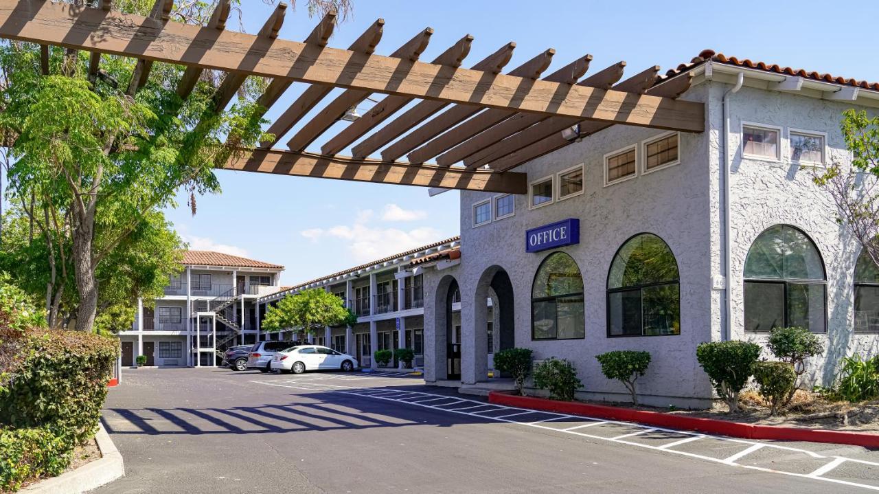 Rodeway Inn Milpitas Near Great Mall Dış mekan fotoğraf